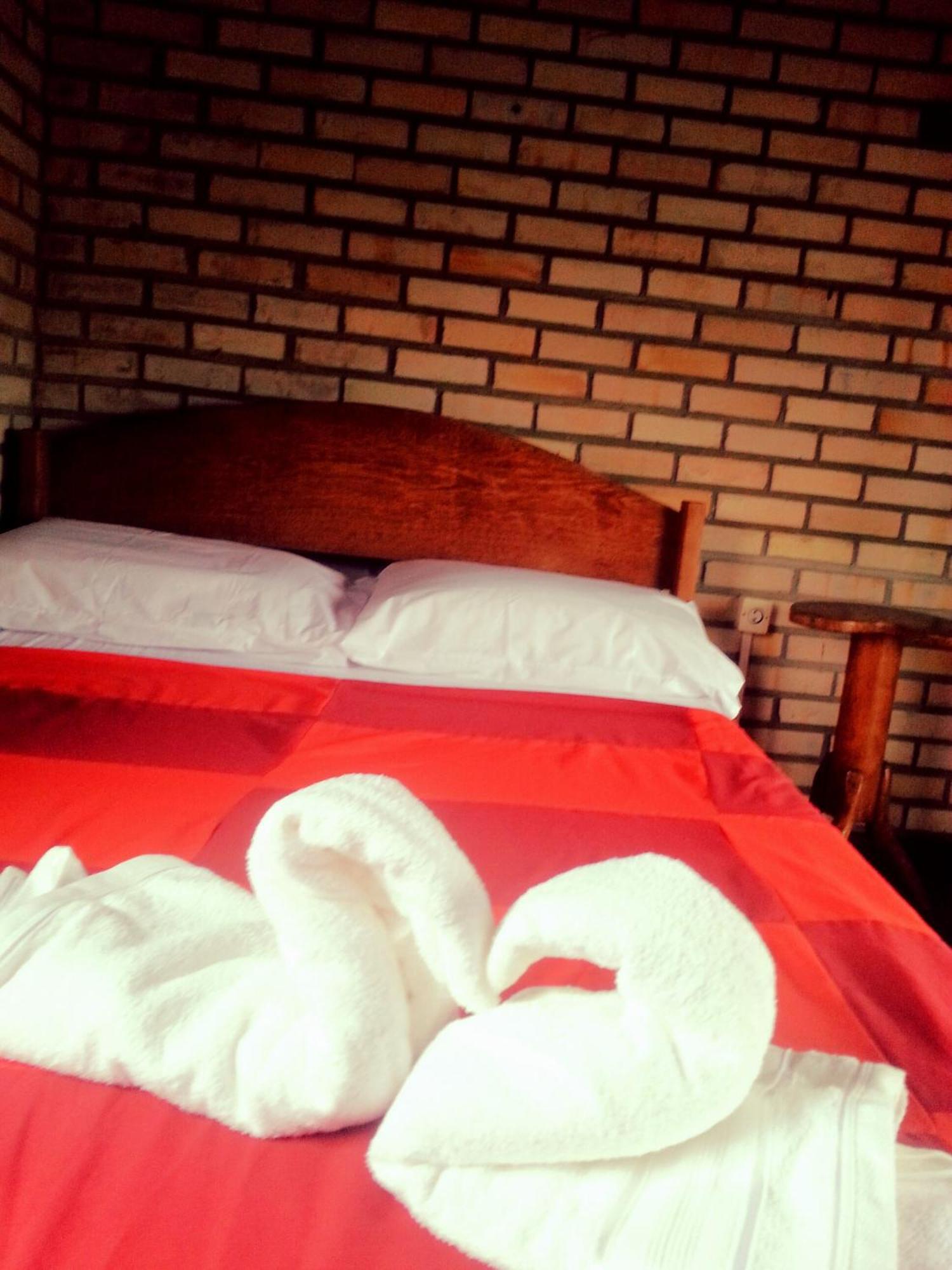 Pousada Sol & Sal Praia Do Rosa Room photo